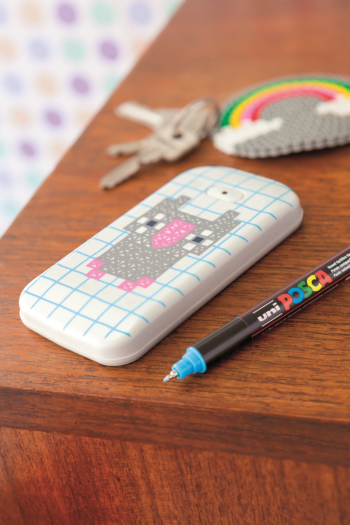 POSCA 1MR bílý popisovač kovový hrot 0,7mm