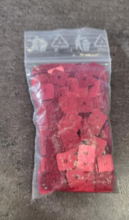 Flitry 7x7mm 10g červená