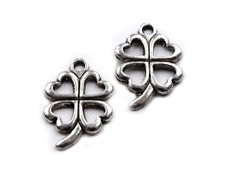 Přívěsek čtyřlístek 15x21mm 1ks