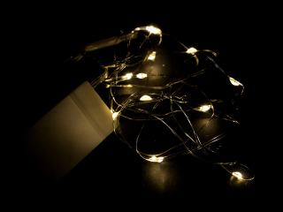 LED osvětlení na baterie 2m bílá teplá