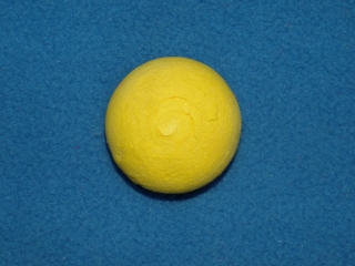 Vatový piškot o25mm žlutá 1ks