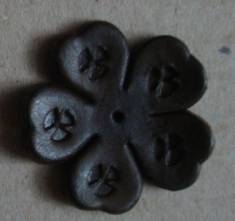 Knoflík 4x4cm , přírodní hověz.hlazenic