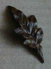 Lístek, přírodní hovězin.hlazenice 6x3cm