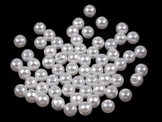 Korálky plast o5mm bílá 20g